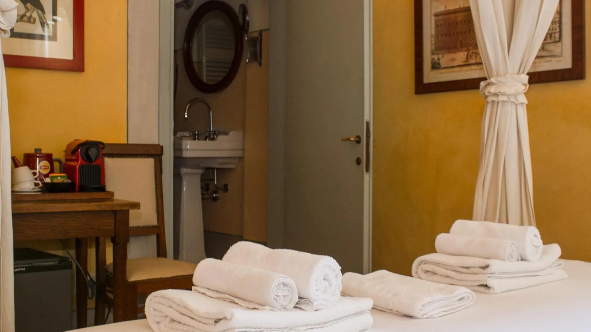 ***  Antica Dimora Firenze Bed & Breakfast Italy