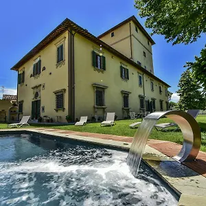 Torre Dei Lari Residenza D'epoca Bed and breakfast