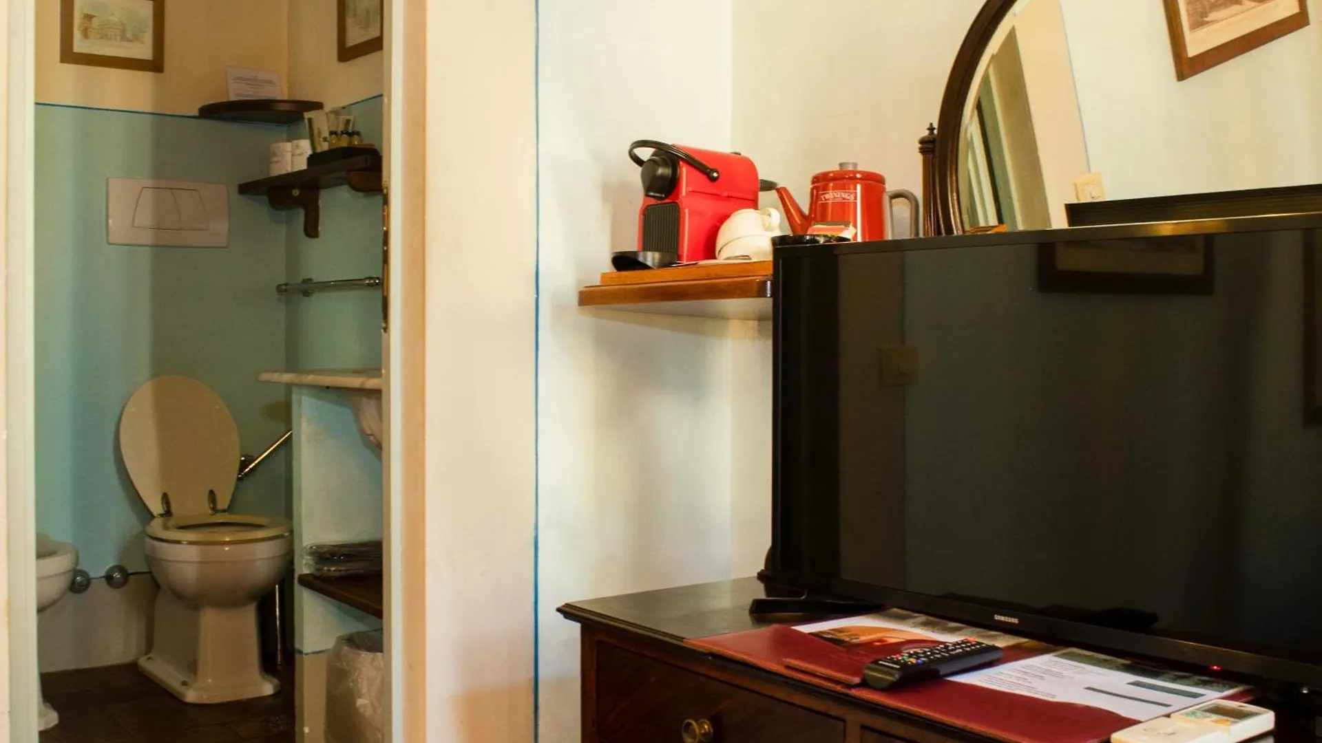 Bed and Breakfast Antica Dimora Firenze 3*, Флоренция
