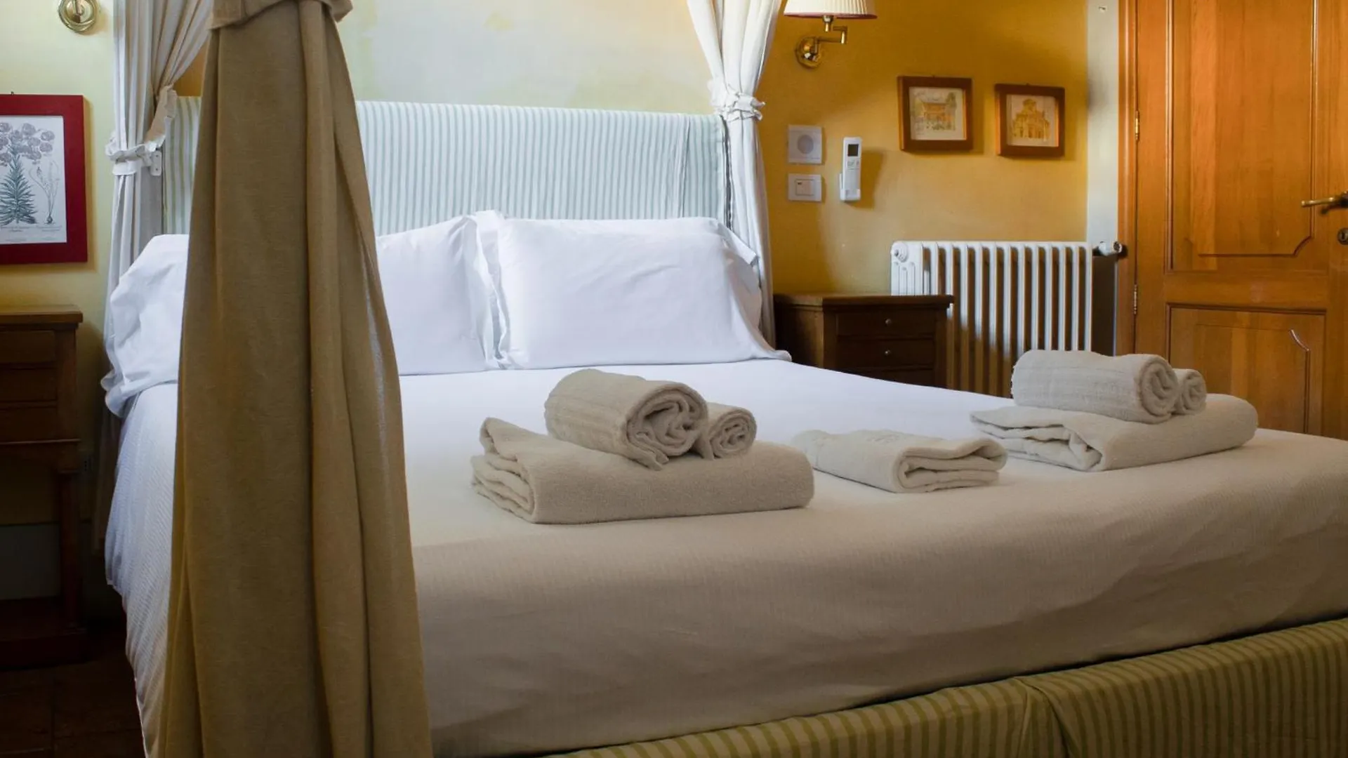 Antica Dimora Firenze Bed & Breakfast