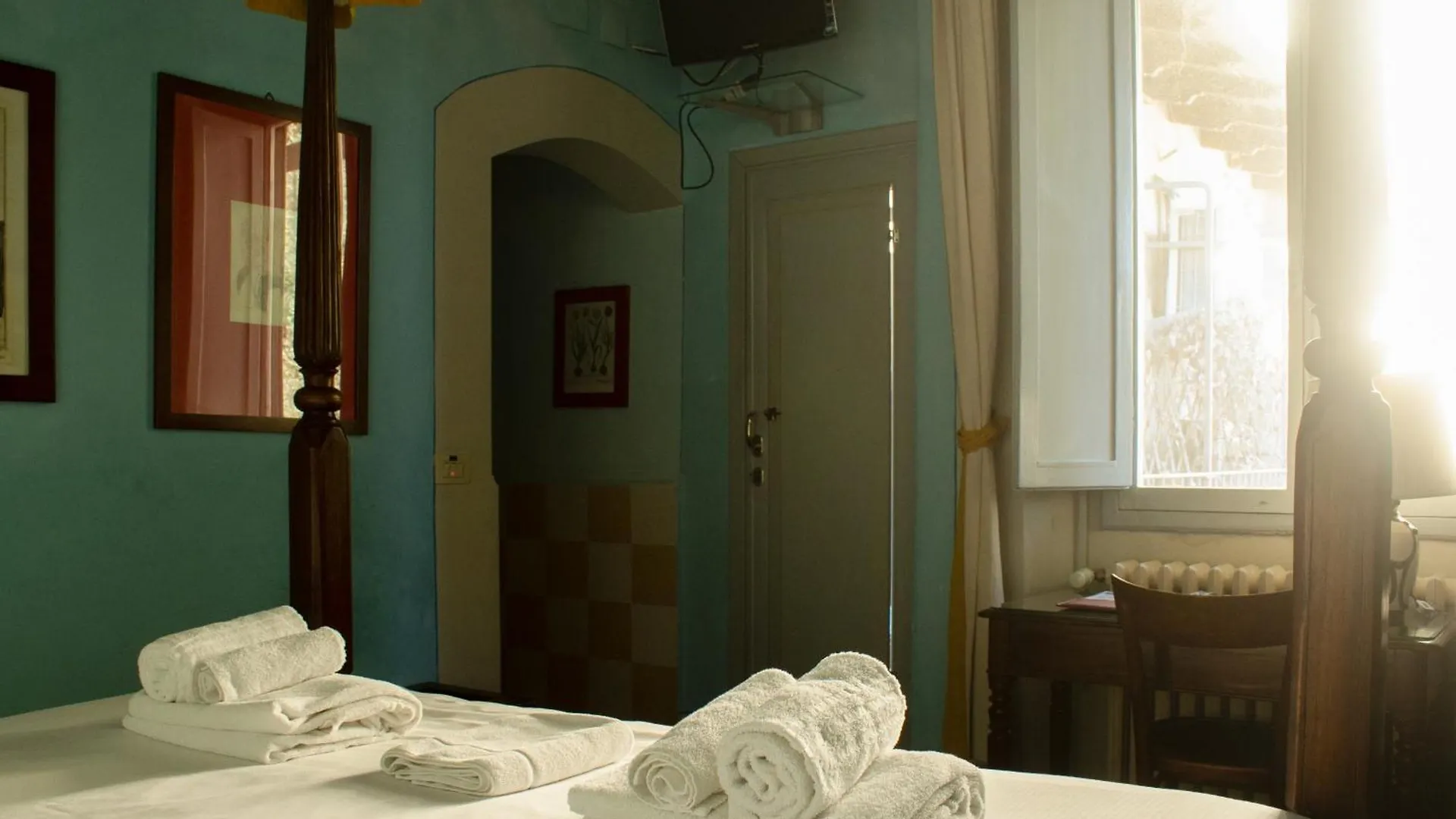 Bed and Breakfast Antica Dimora Firenze 3*, Флоренция Италия