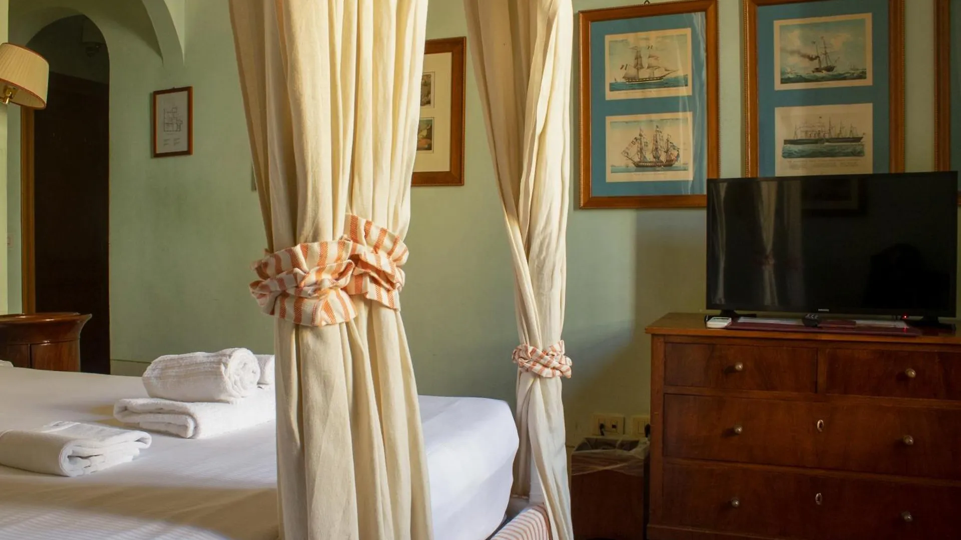 Antica Dimora Firenze Bed & Breakfast