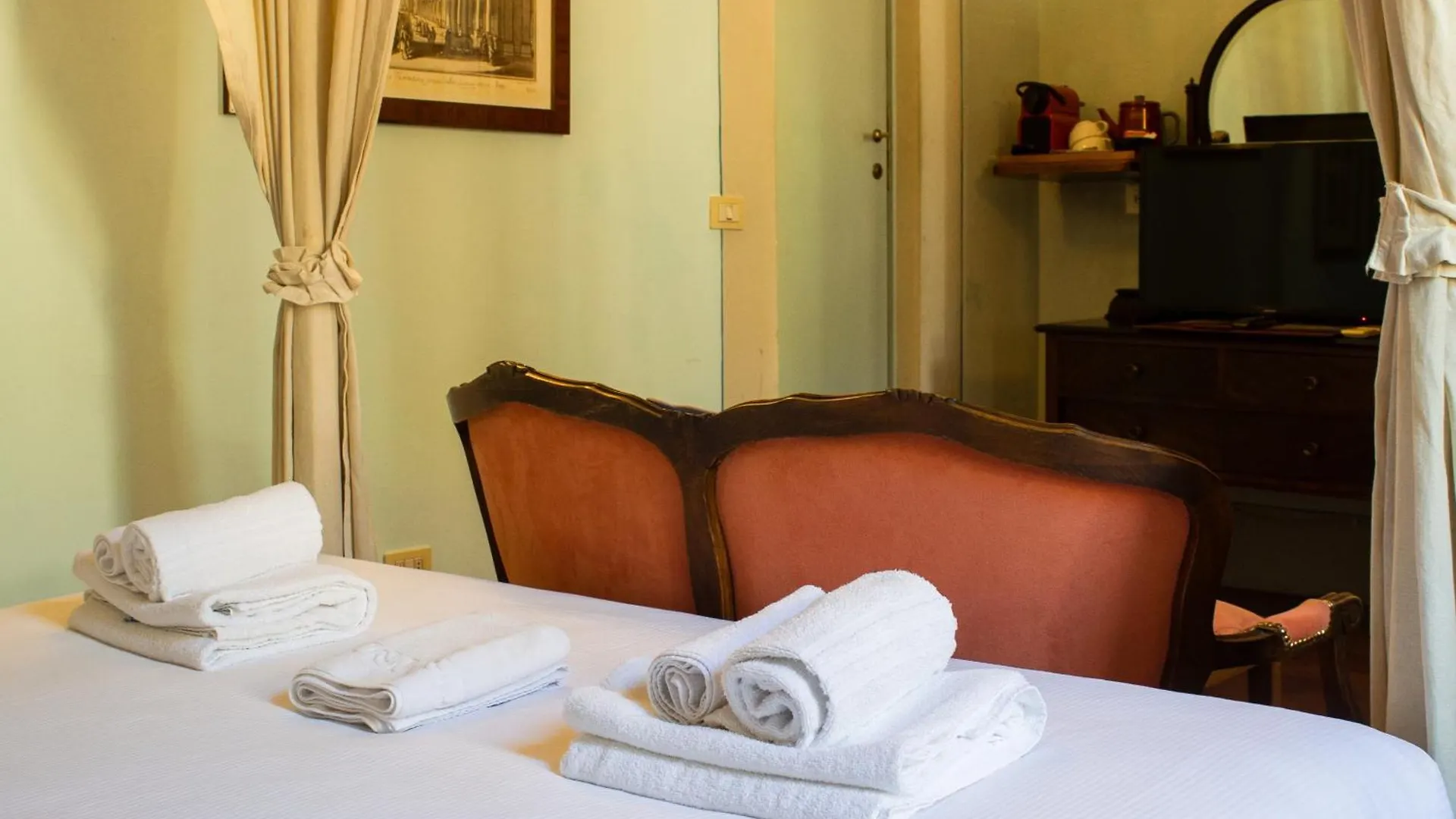 Antica Dimora Firenze Bed & Breakfast